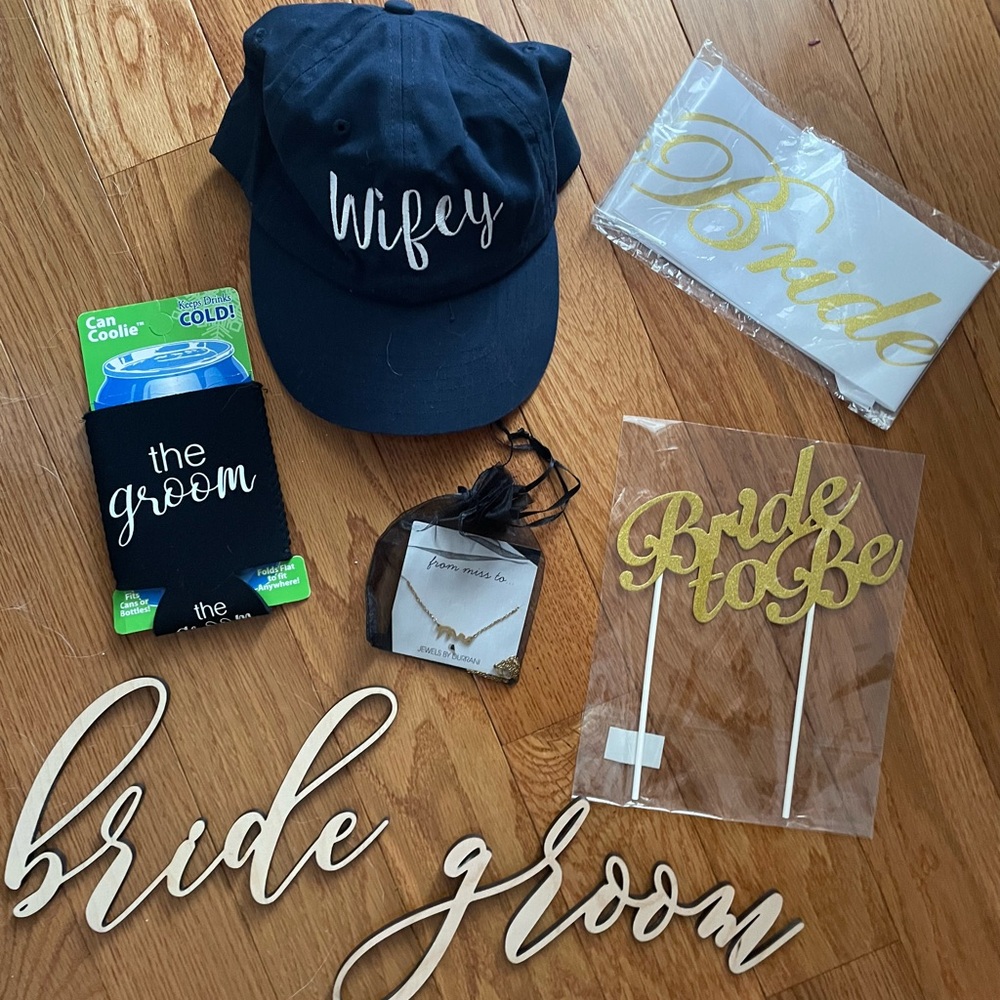 Assorted Bride and Groom items